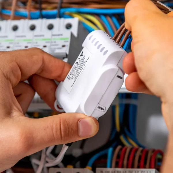 Shelly 3EM - Smart 3-faset energimåler med kontaktorstyring